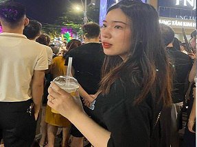sex địt gái việt Chồng nài nỉ vợ giúp đỡ bạn thân hoàn thành cuốn tiểu thuyết người lớn